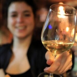 Bij een 2 of 3-gangen keuzediner, gratis fles huiswijn.